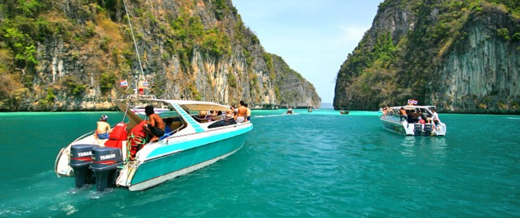 4 Islands Day Trip by Speedboat Including Lunch Box